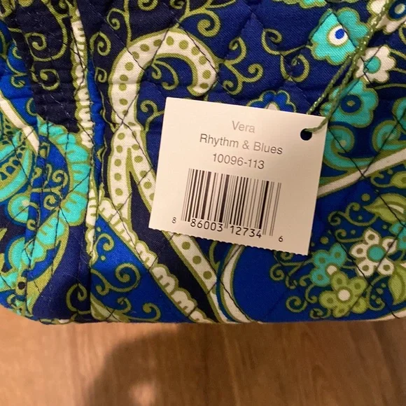 Vera Bradley Tote - Picture 2 of 4